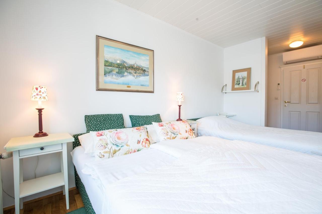 בלד B&B Pletna A Double Lake-View Room מראה חיצוני תמונה