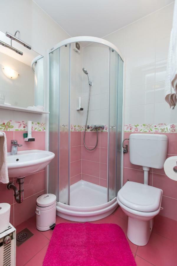 בלד B&B Pletna A Double Lake-View Room מראה חיצוני תמונה