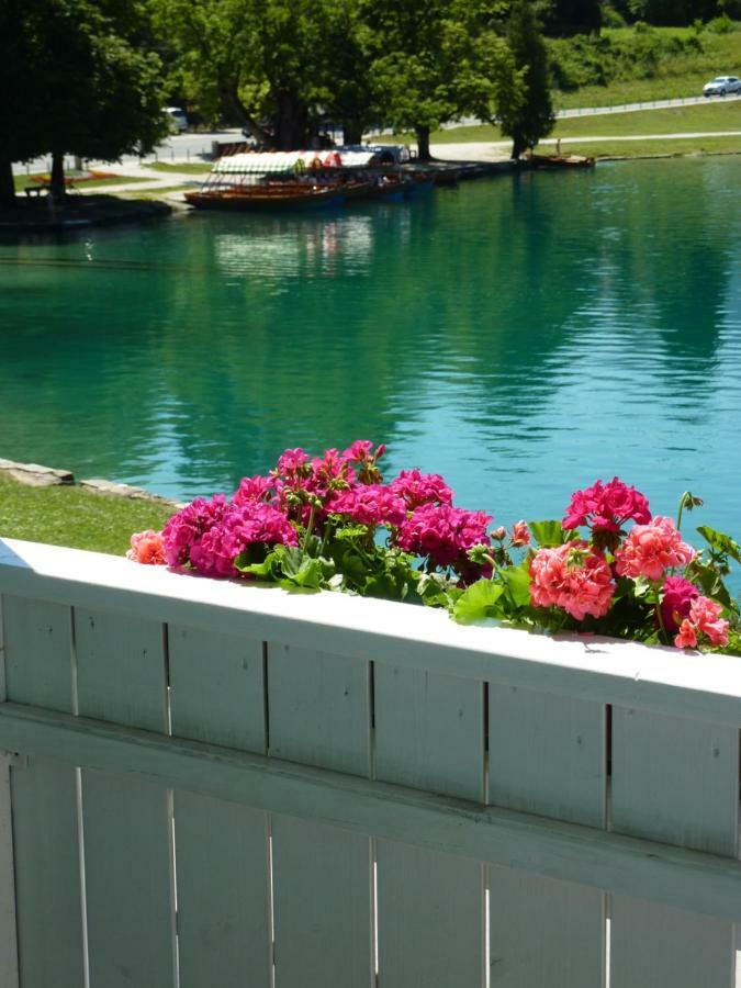 בלד B&B Pletna A Double Lake-View Room מראה חיצוני תמונה